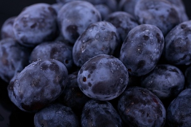 comida-sana--ciruelas--jugo-de-ciruelas--de-tomar-las-comidas_399194