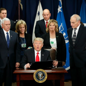 02 Otro ladrillo en el muro_