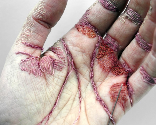 eliza-bennett-sews-thread-into-her-flesh-designboom-02